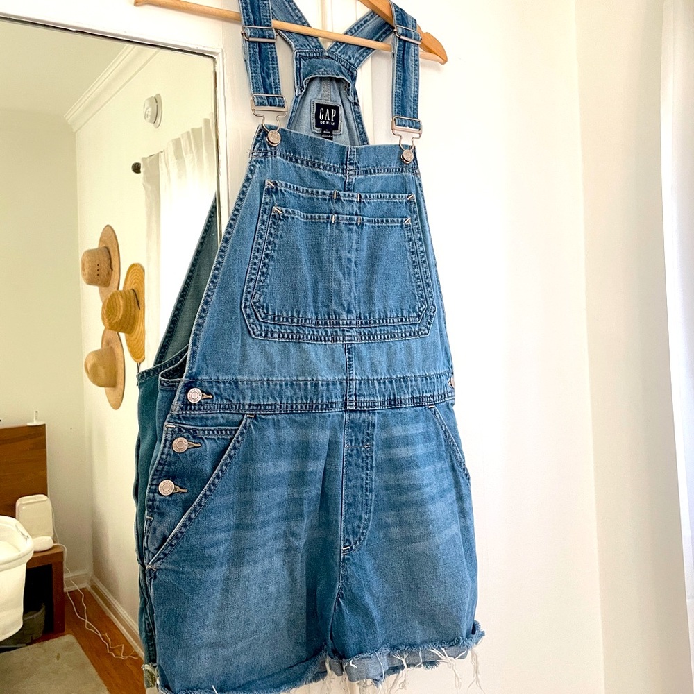 GAP overall shorts